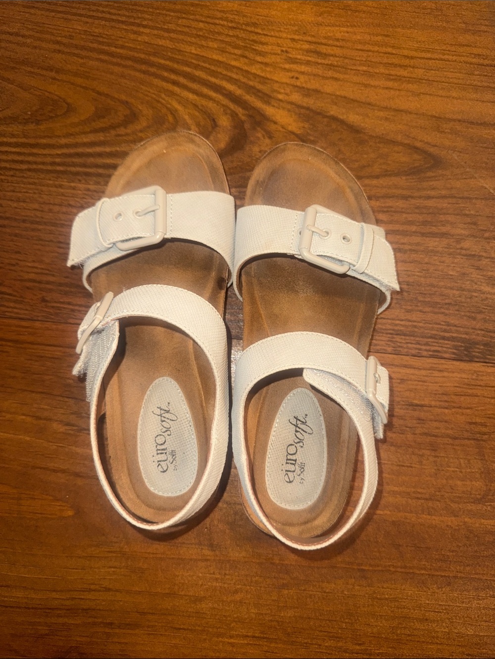 Sofft women’s beige and cream Double-velcro buckle Sandals